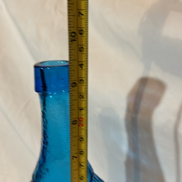 Blue Glass Bottle Vase Union Made Intertwining Hands and Peace Dove 9 inches - Picture 8 of 13